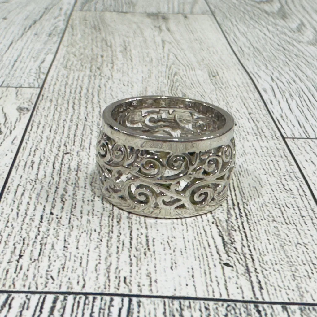 Lia Sophia "Promenade" Silver Tone with Cut Crystals Filigree Ring - Siz… - Image 5