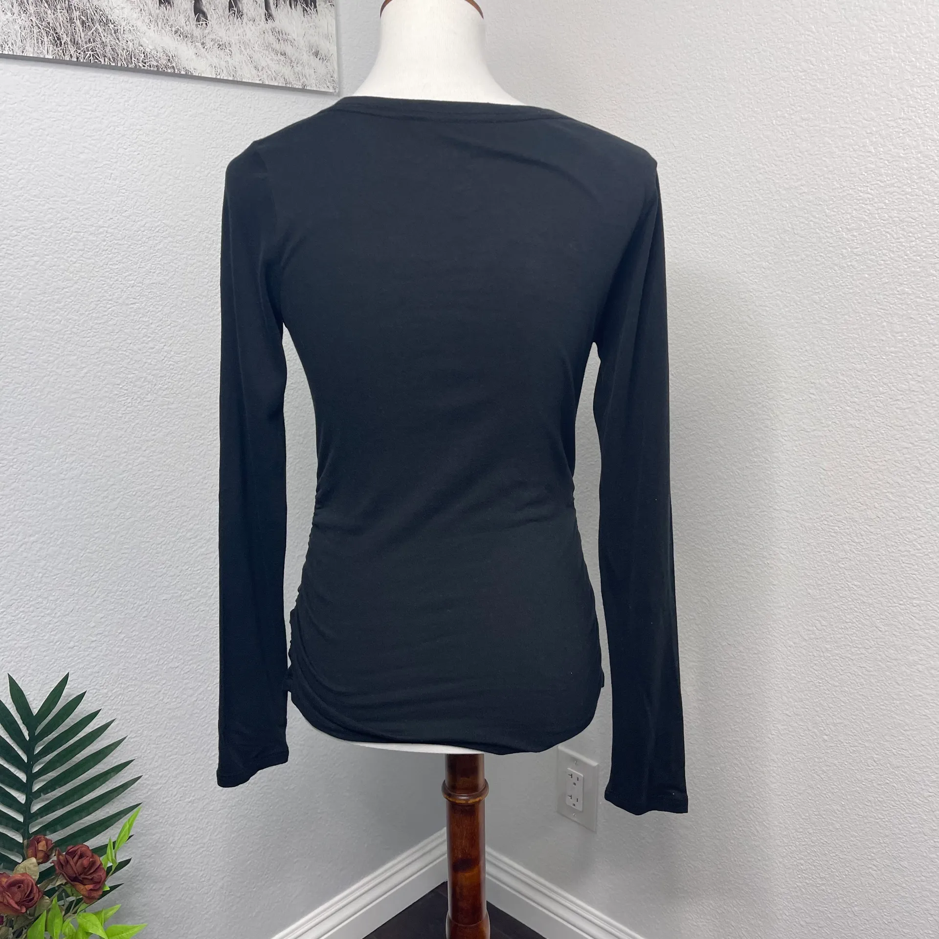 Long Sleeve Scoop Neck T Shirt Black XS - Image 5