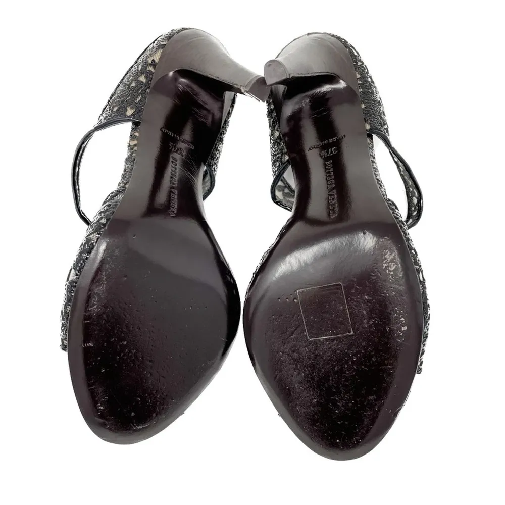 Bottega Veneta black patent lasercut lace strappy high heel sandals size 37.5 - Image 6