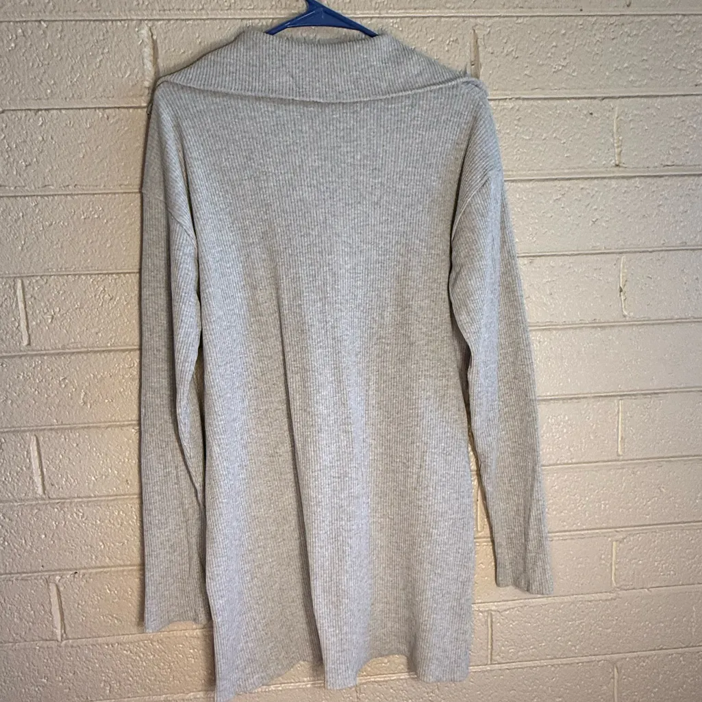 PrettyLittleThing Light Gray Ribbed Sweater - Image 3