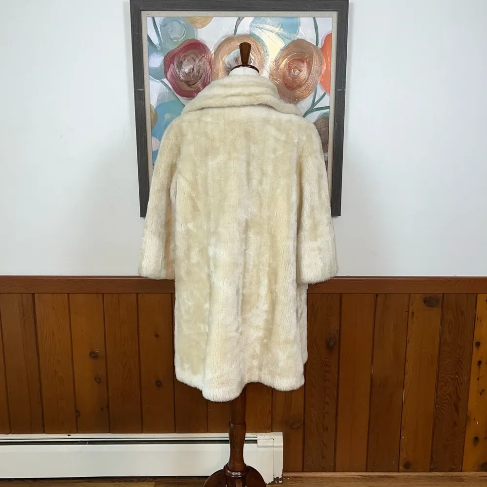 Funky Vintage 1960s/70s Alatia Almanac Faux Fur Coat! Size L - Image 5