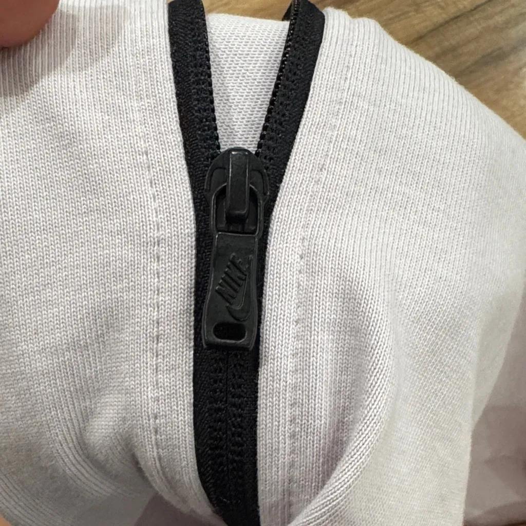 Nike Women's Zip-Up Hoodie - Image 10