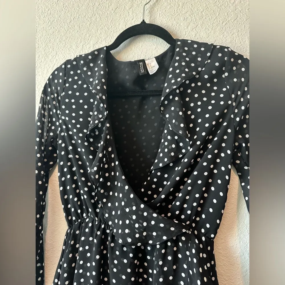 H&M Black Dress with White Dots DIVIDED Size 6 - Image 5