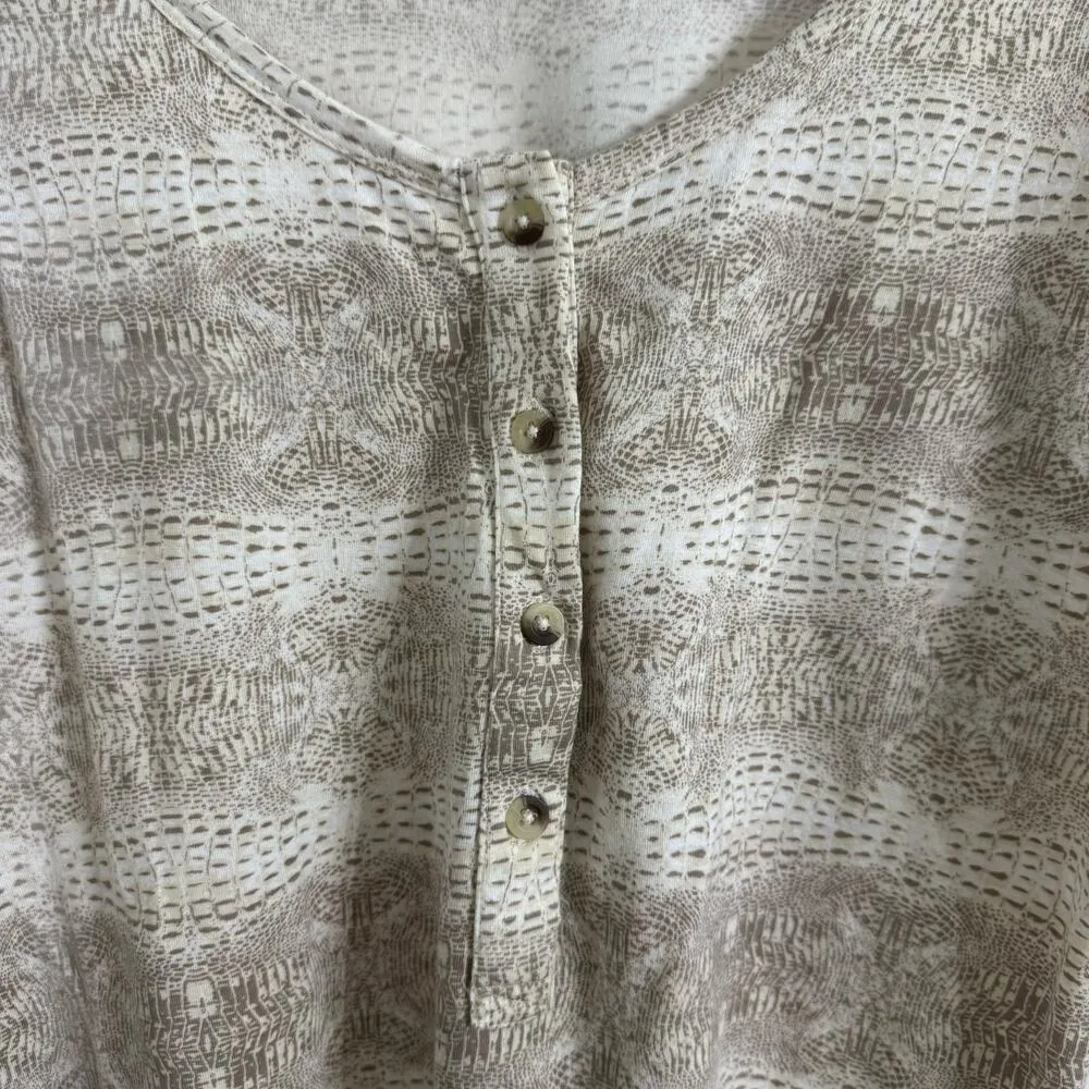 Kate Quinn Women’s Relaxed Lounge Henley Tee Neutral Croc Bamboo Size XS Gray - Image 2