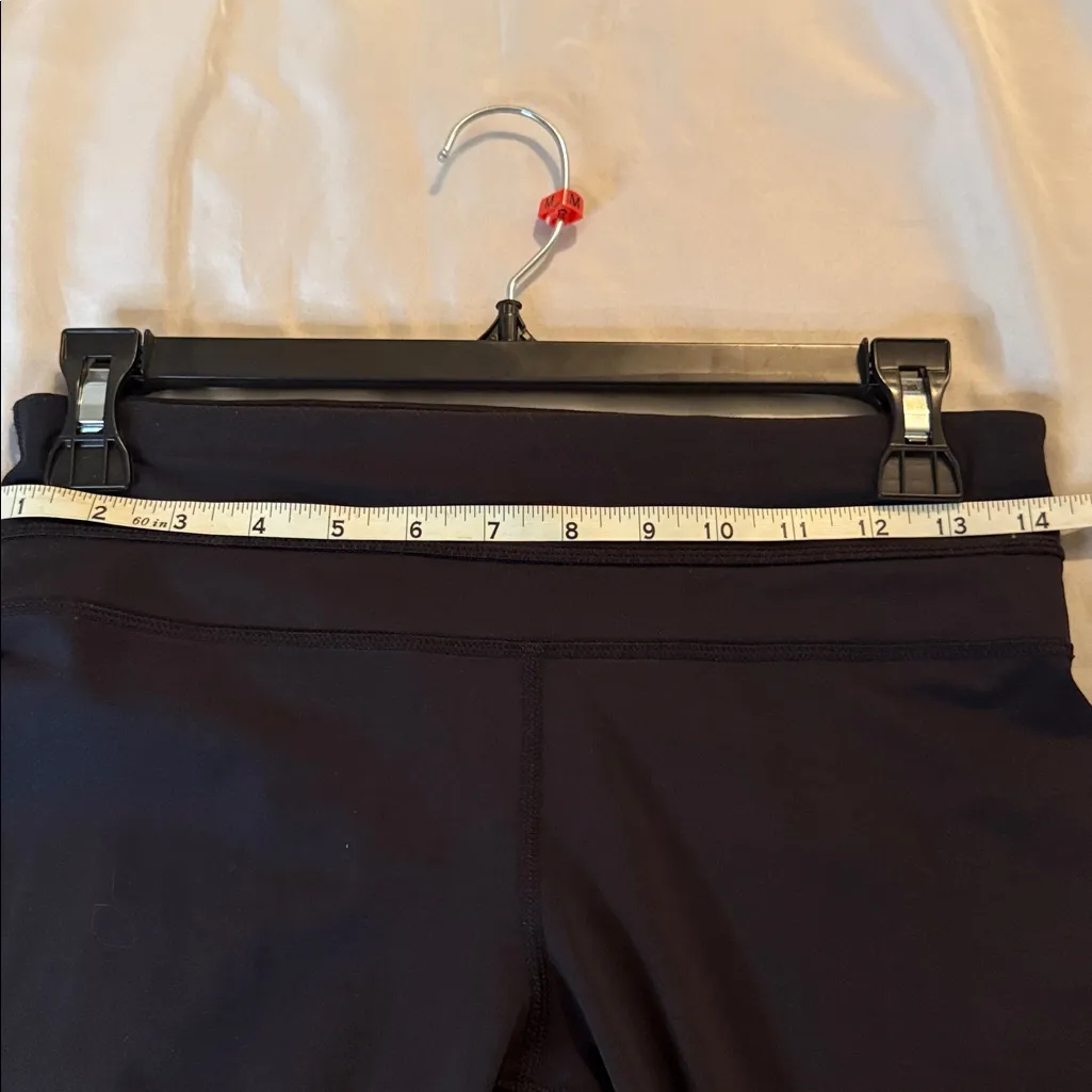 Lululemon Black Yoga Pants size 4 - Image 4