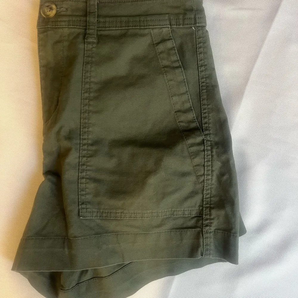 A New Day Green Cargo Shorts Versatile Cotton Blend - Image 8