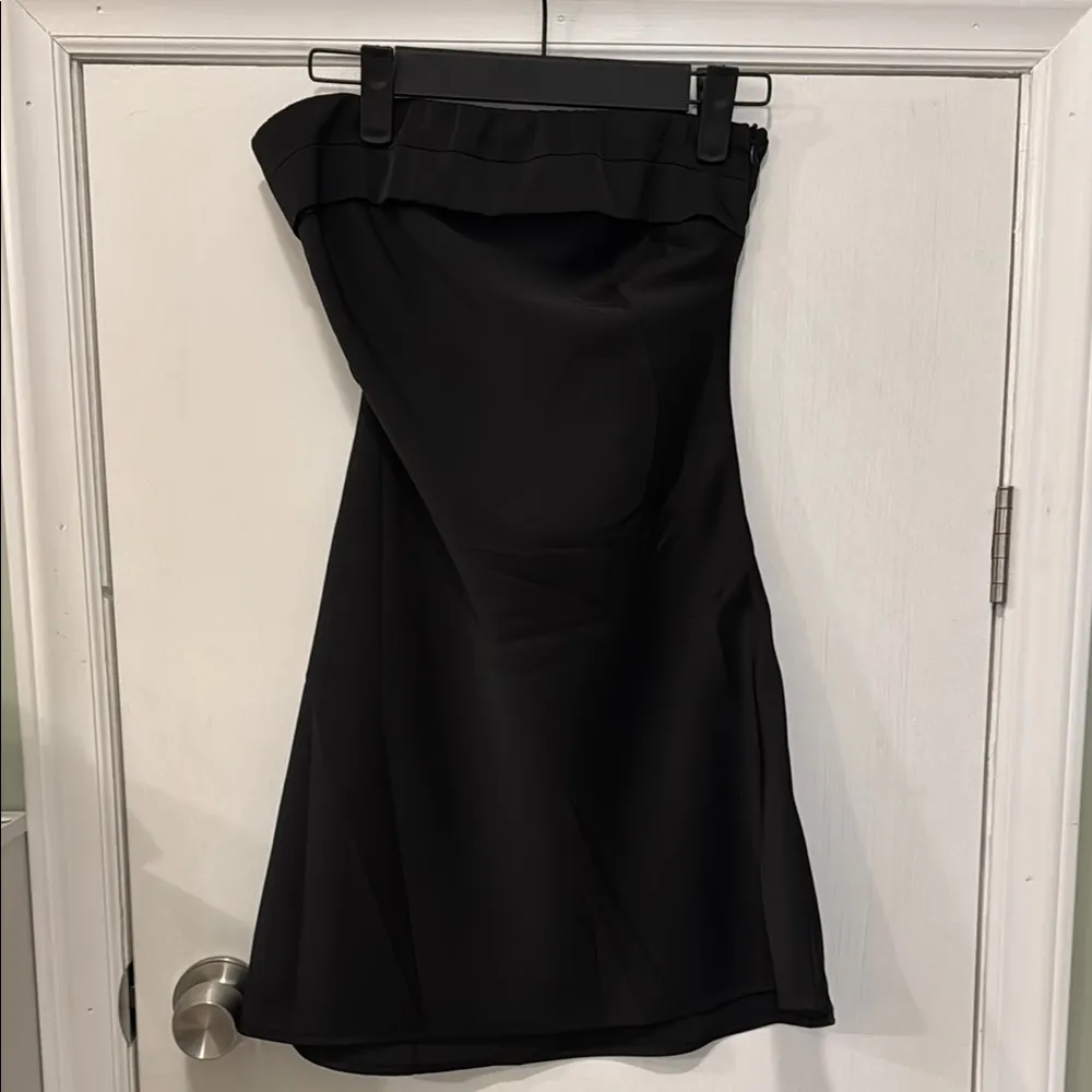 NWT  - Phillipa Mini Dress in Black - Image 7