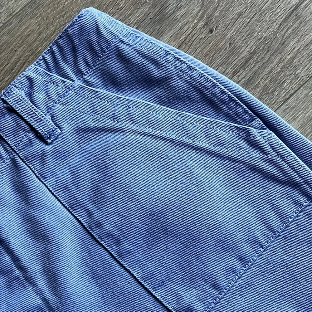 CHELSEA & VIOLET CV High Rise Blue Button Fly Cargo Shorts Size 28 - Image 4