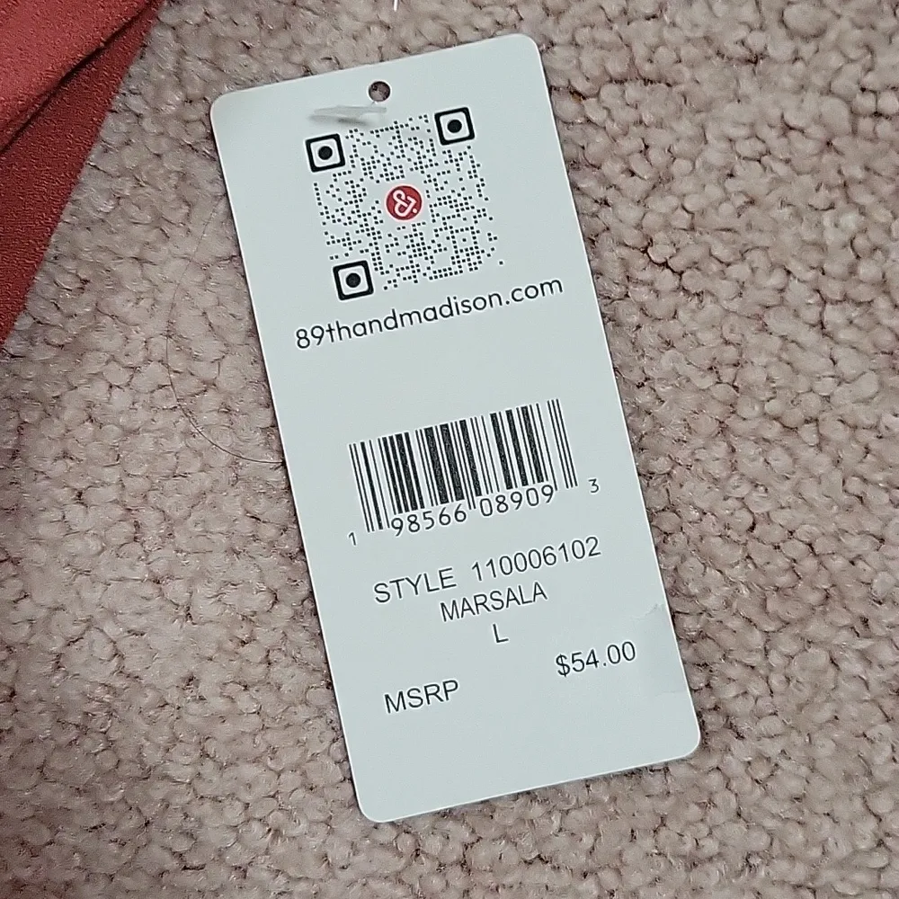 89th & Madison Top Red Size L - Image 2