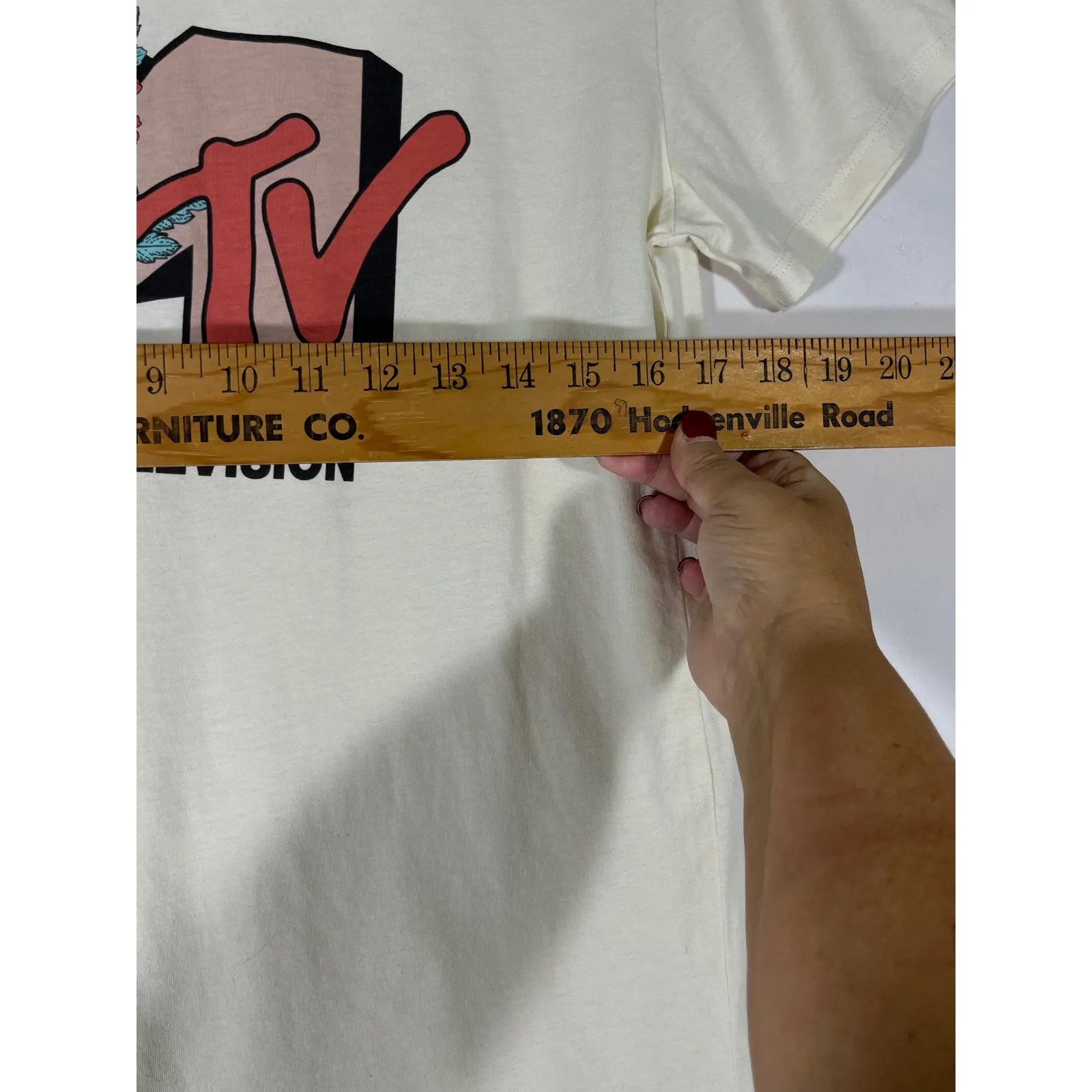 MTV Music Television 2021 Graphic Tee Shirt Womens Size Medium Cream Floral Logo - Image 5