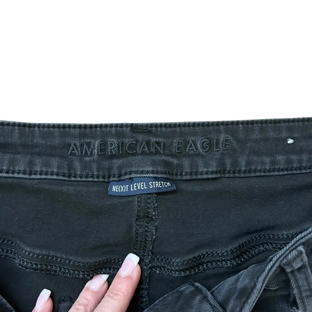 American Eagle High Rise Stretch Distressed Jeans in Black Size 18 - Image 8