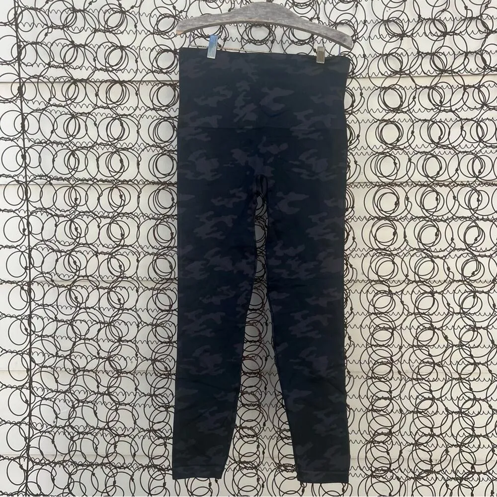 Spanx Black Camo Leggings Seamless NWT XL FL3515 Look At Me Now - Image 3