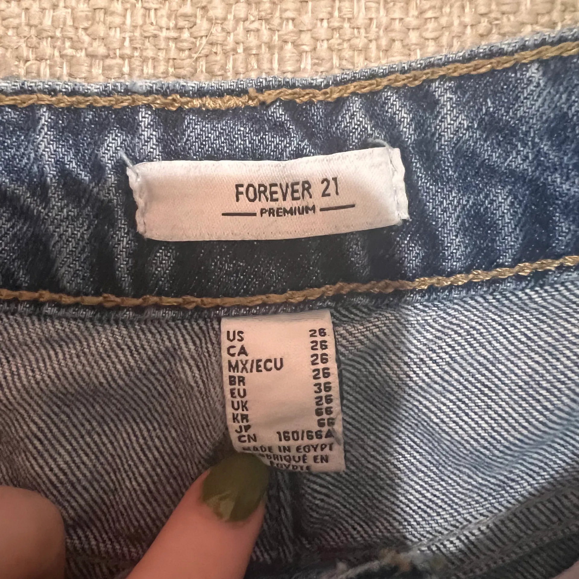 Forever 21 Straight-Leg Jeans - Image 4