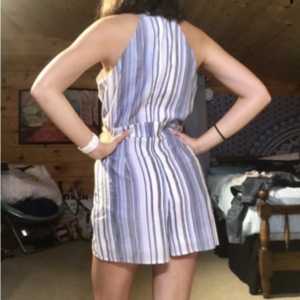 NWT Crystal Sky Womens Size Small Striped romper blue and white - Image 3