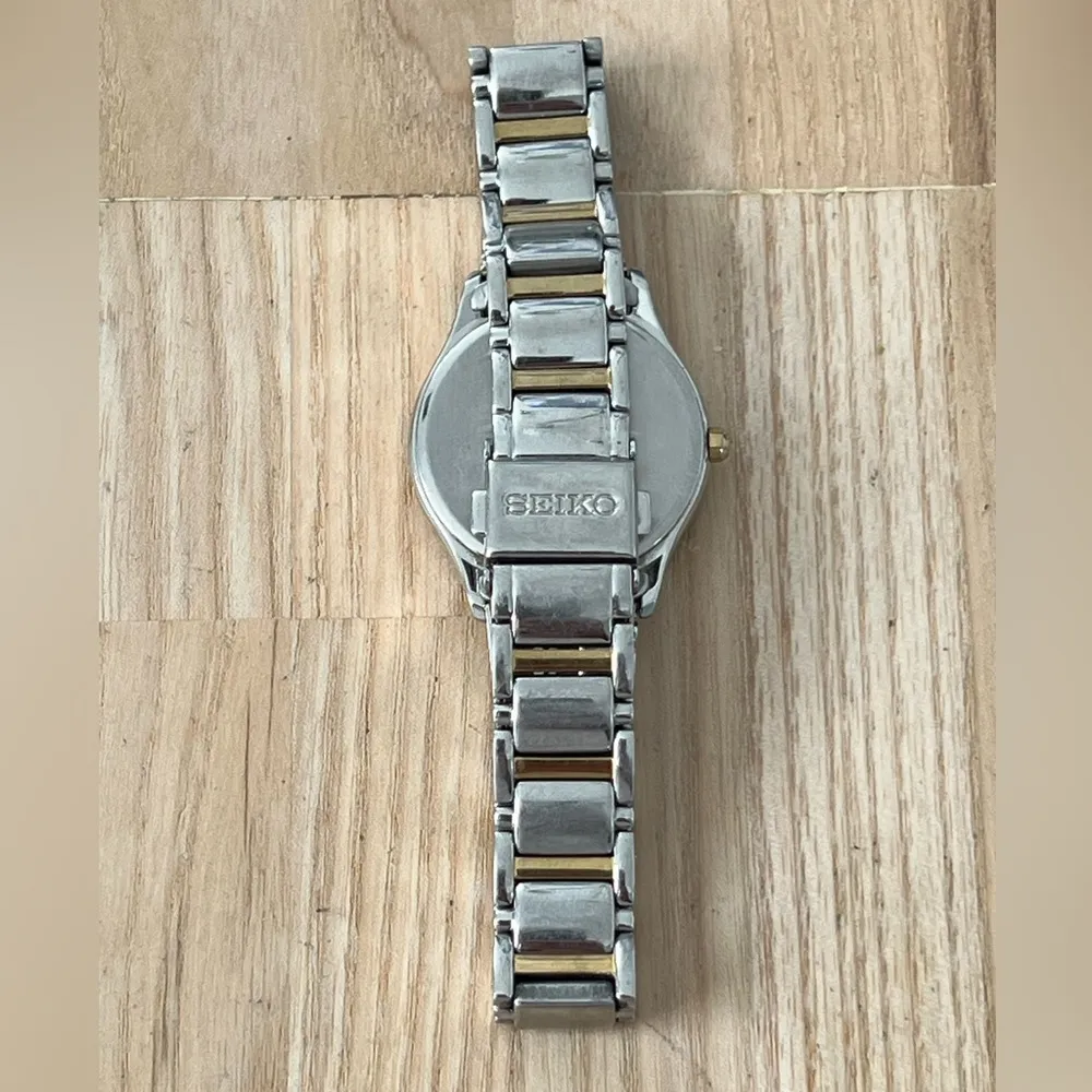 Seiko Solar Swarovski Crystals Ladies Watch Pearl Dial Two-Tone Bracelet Date - Image 11