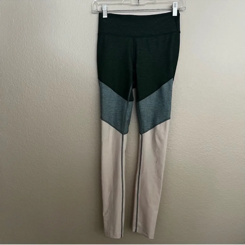 Outdoor Voices Tri-color Springs 7/8 Leggings‎ Size: XS - Image 3