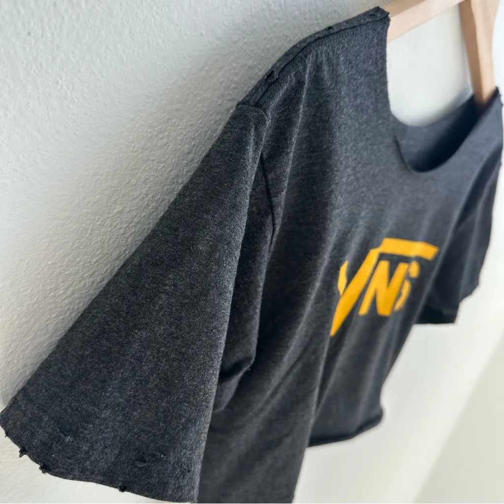 Gray Vans off-the-shoulder crop top - Image 4