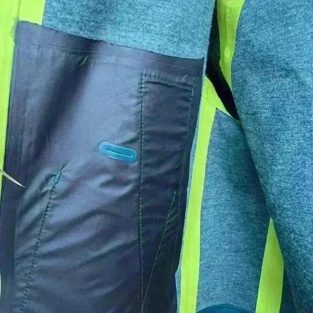 Lululemon Rain or Shine Jacket Size 4 Rain Coat Trench $248 Glyde 2 Jackets - Image 11