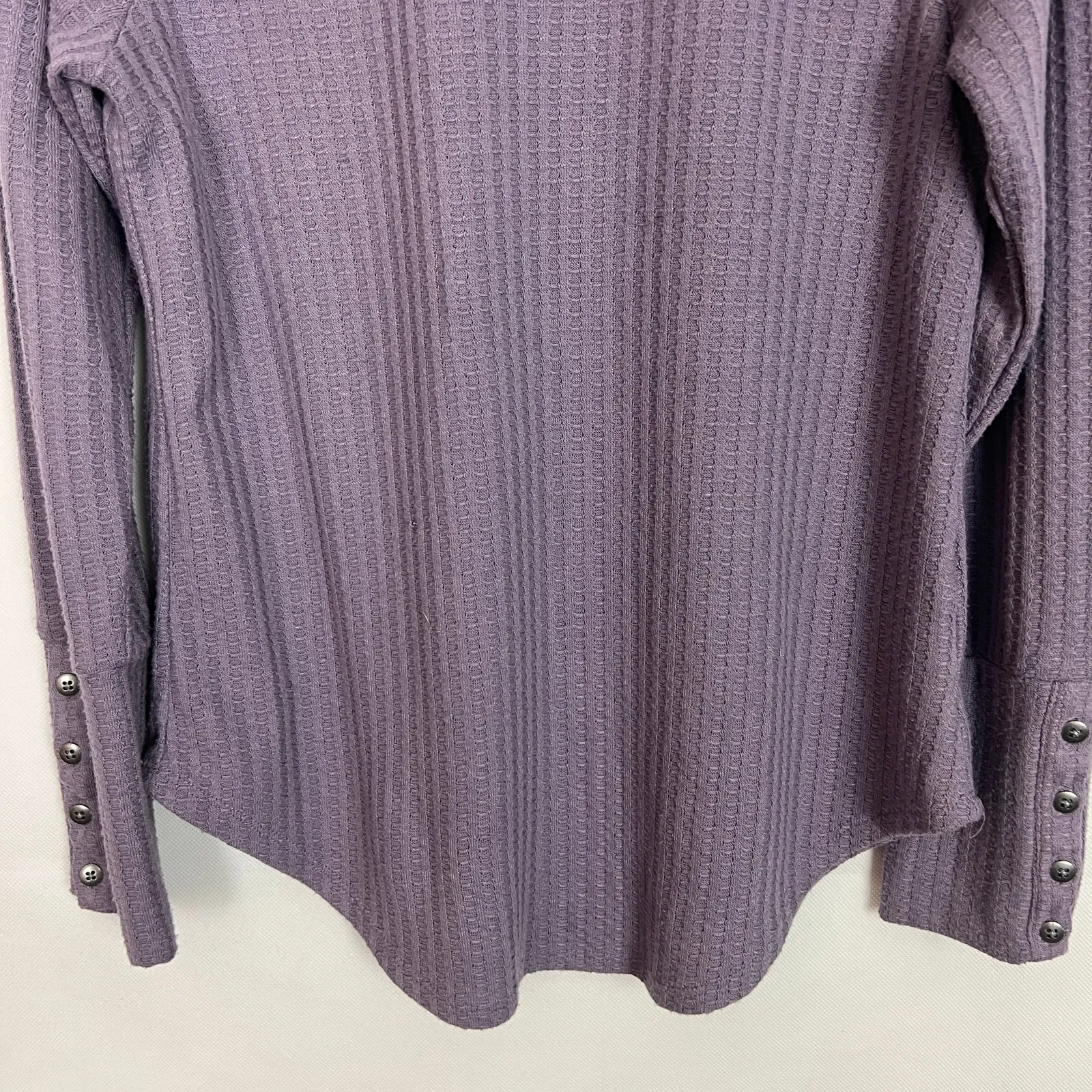 Chaser Waffle Knit Lavender Pullover Thermal Top Size Small - Image 4