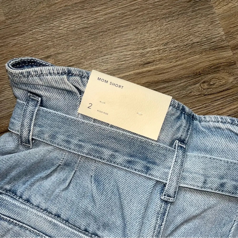 American Eagle NWT Mom Short Paper Bag high waisted shorts - Image 3