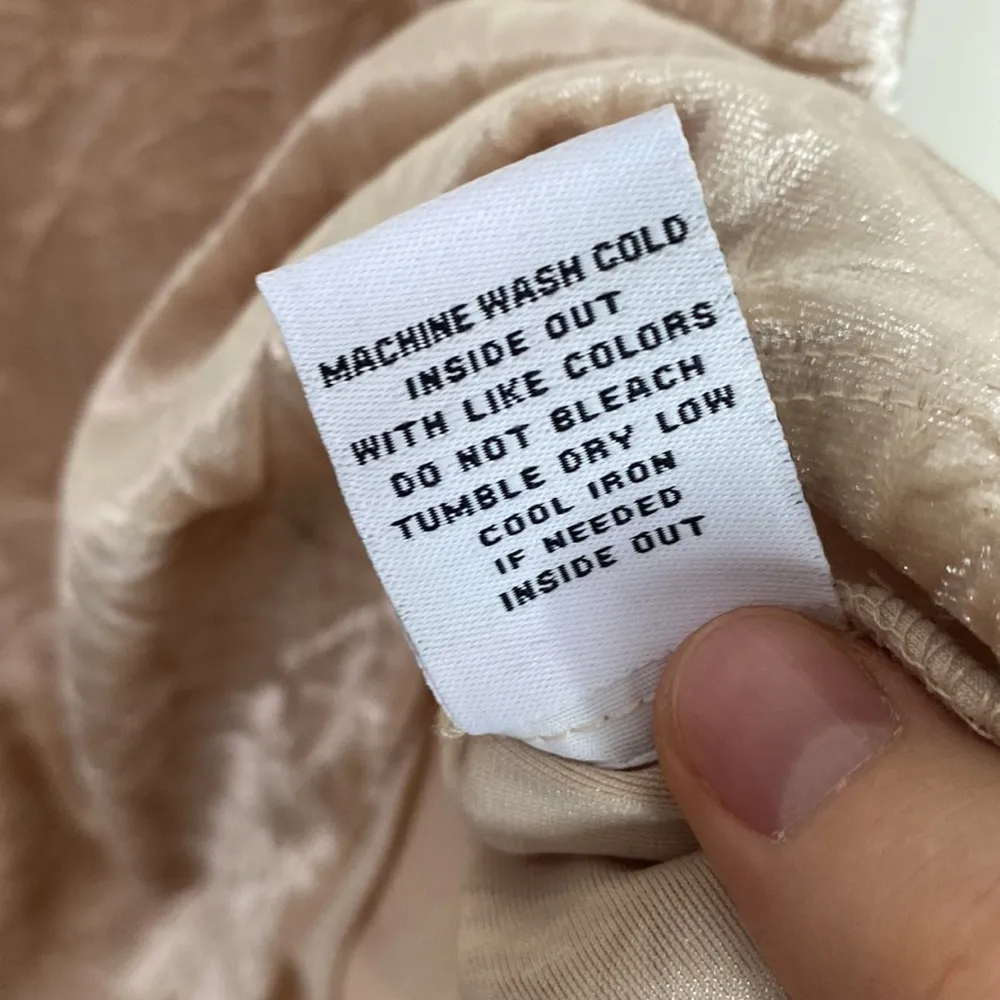 525 America mockneck champagne crinkled tank top size XS - Image 9