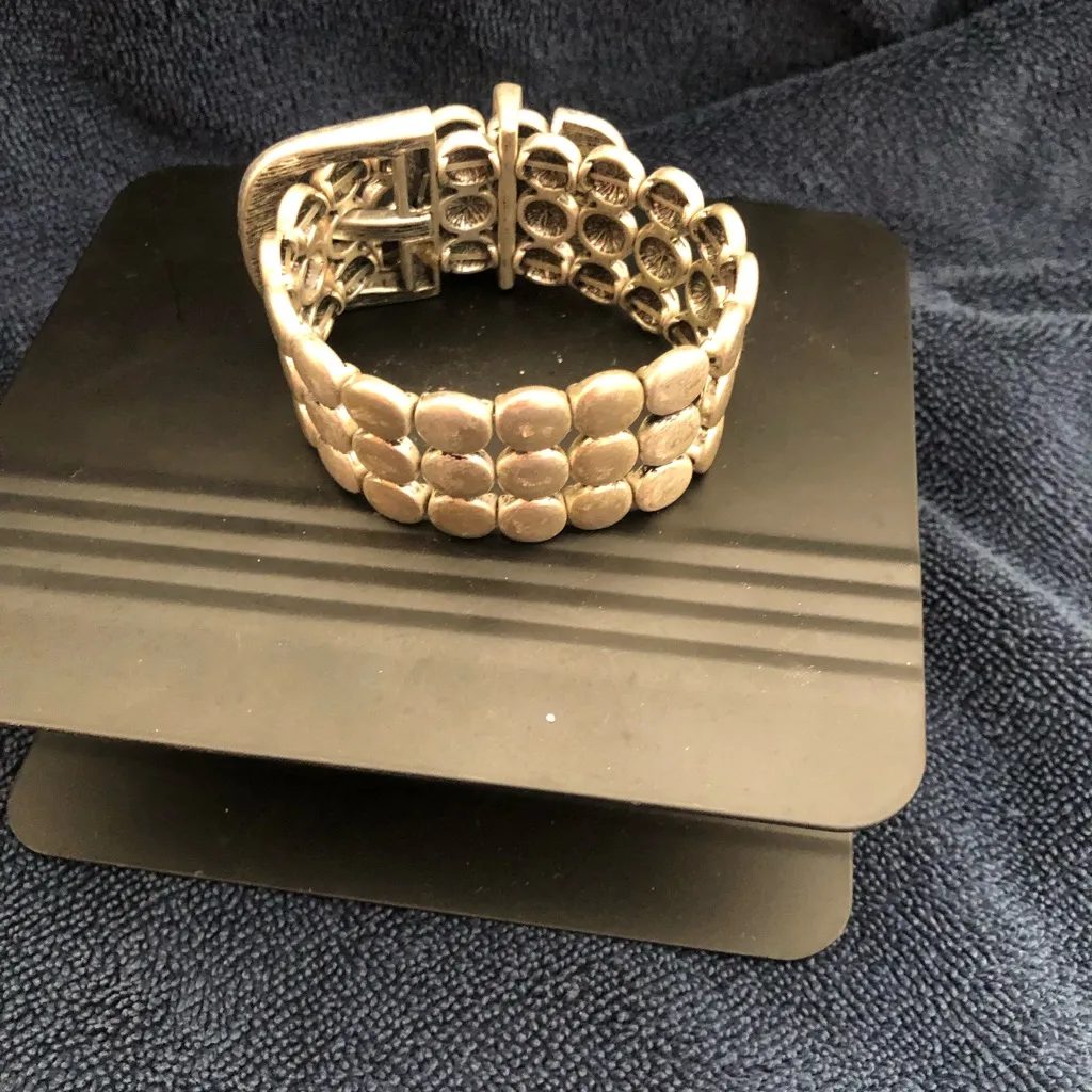 Premier jewelry silver stretch buckle bracelet - Image 3