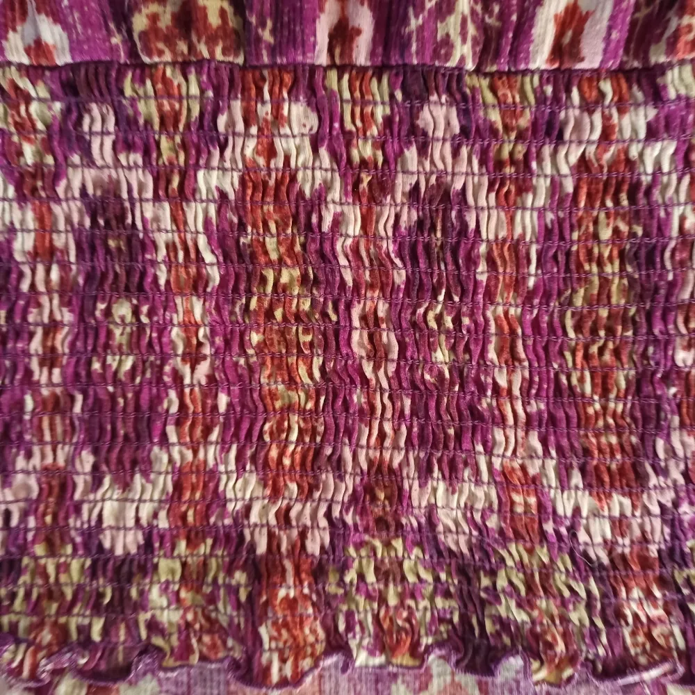 Faded Glory 3X Damask Peasant Top Wide Neck Elastic Chest - Image 3