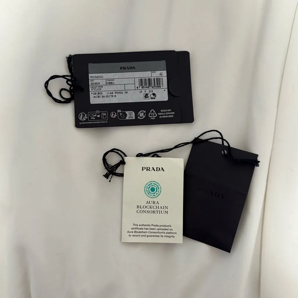 Prada  RE-NYLON PUFFER JACKET! - Image 6