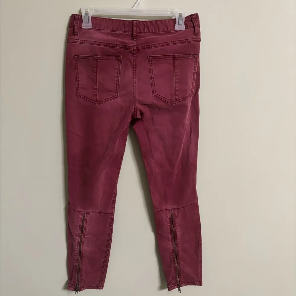Free People Burgundy Back Zipper Skinny Jeans Size 28 Grunge Goth - Image 2