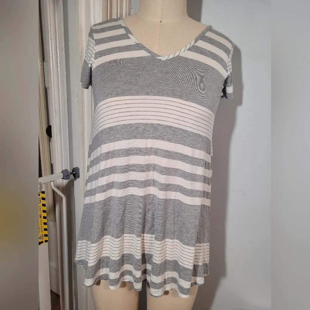 Krush brand asymmetrical gray and white T-shirt. Size S. Made in the USA. - Image 2