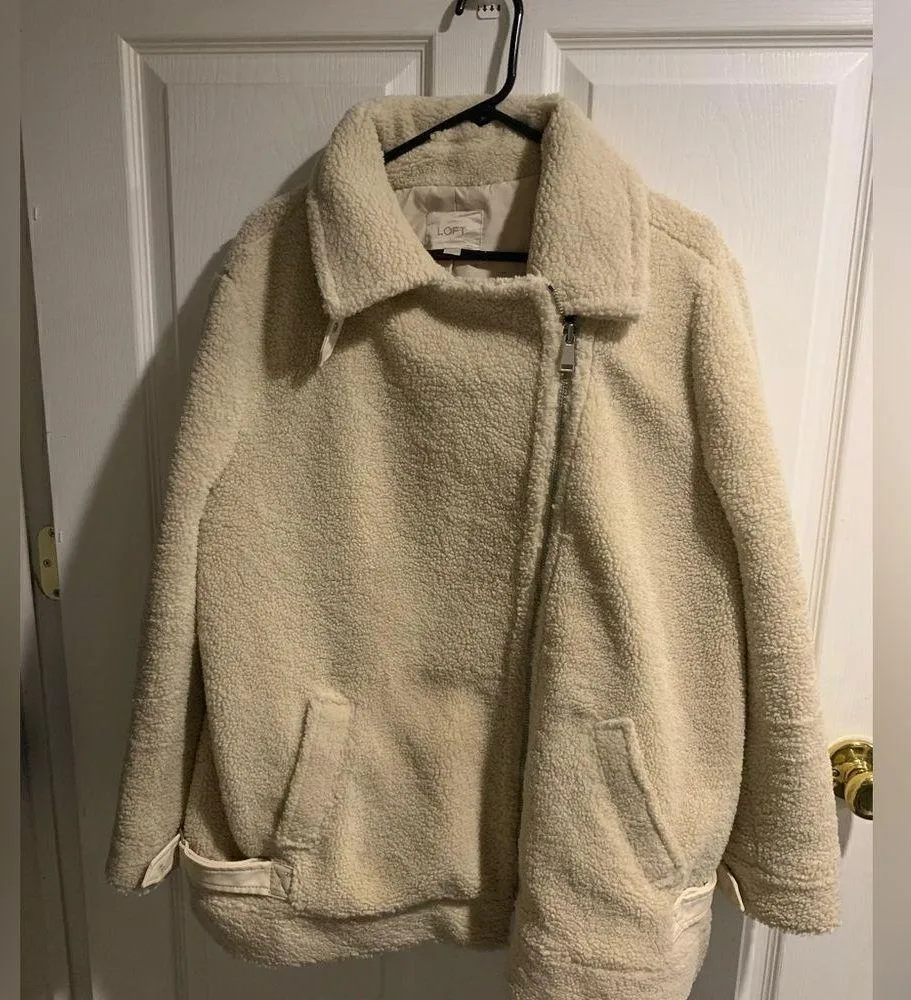 Loft Sherpa jacket size XL - Image 2