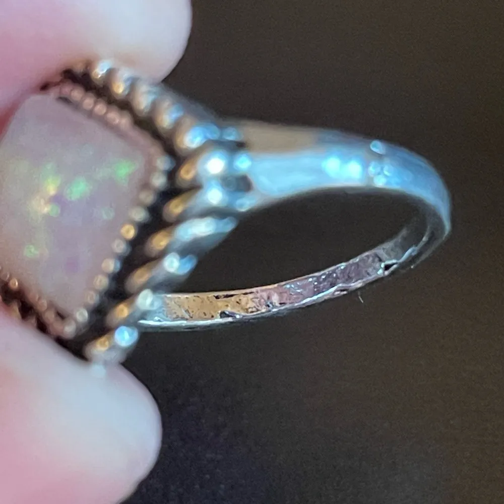 Vintage imitation opal woman silver plated ring size 8.5 - Image 8
