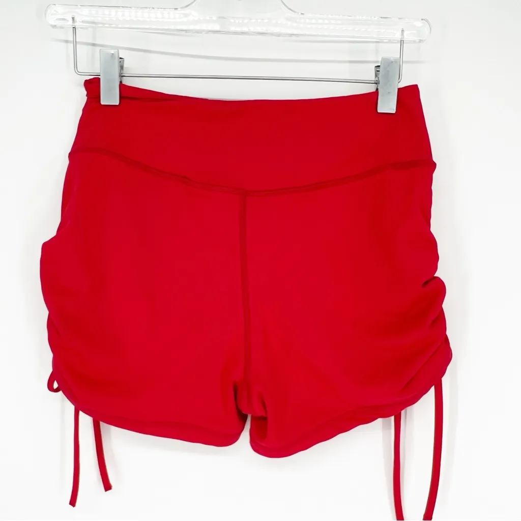 Bo+Tee  Attitude Ruched Pull On Shorts M Red - Image 3