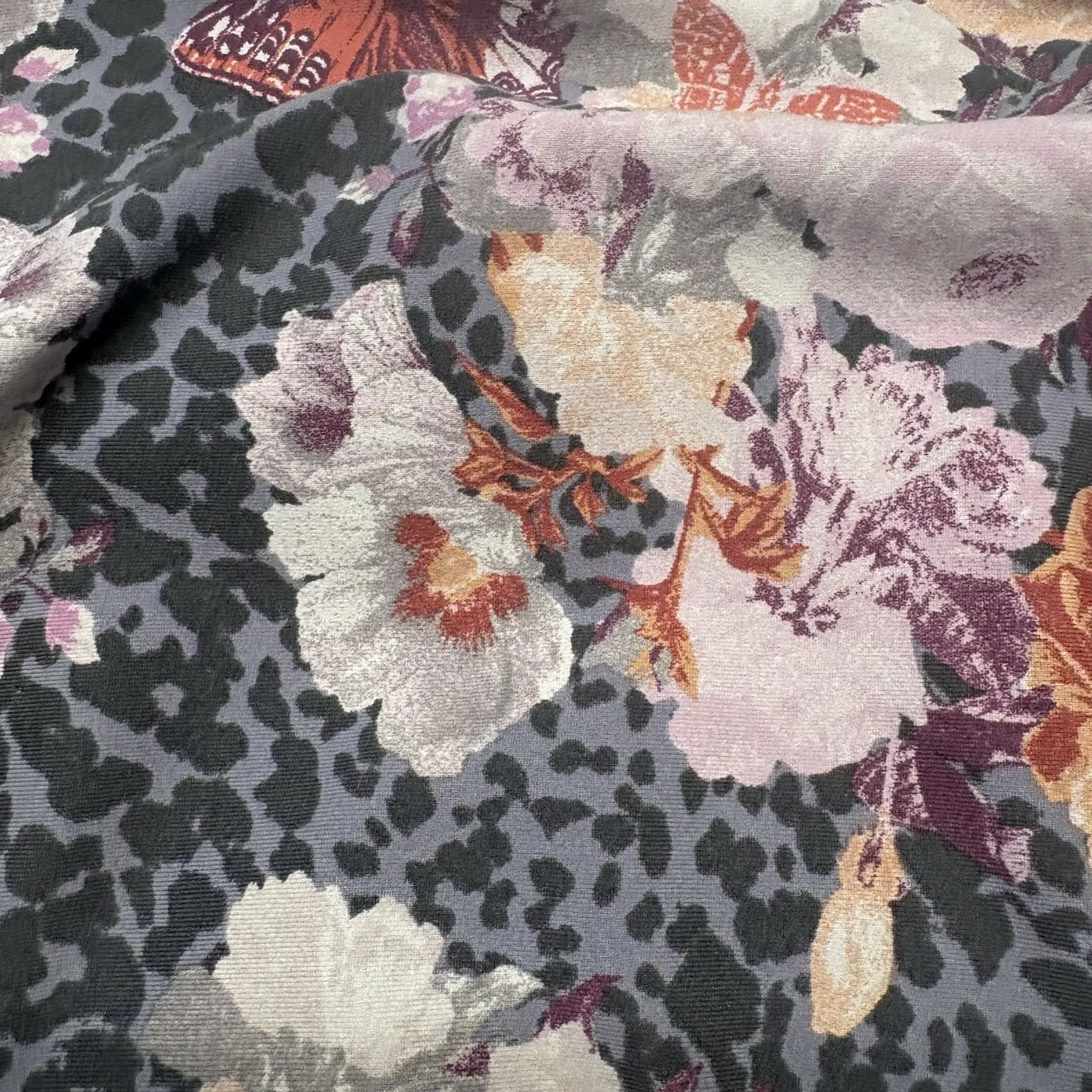 Torrid Low Impact Wireless Strappy Sports Bra Unlined Size 3 3X Floral Butterfly - Image 2