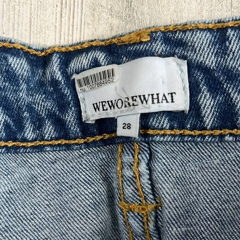 We Wore What Denim Shorts Size 28 - Image 6