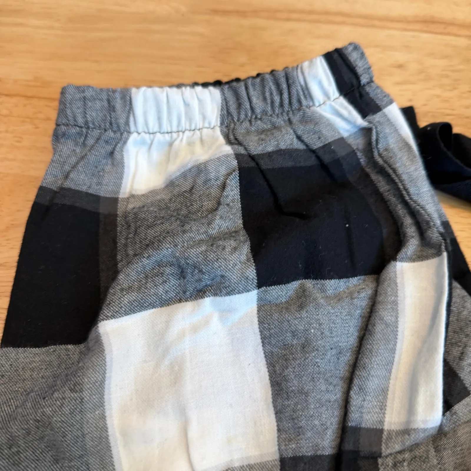 Stars Above Women's Cream and Black Flannel Jogger Pants - Size Small - NWT - Image 3