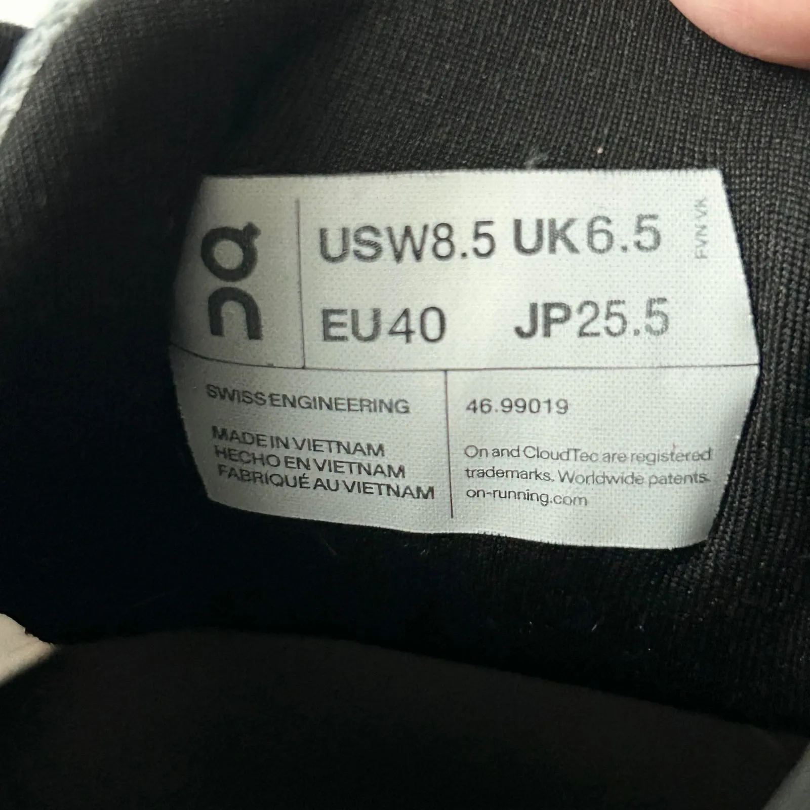 ON Cloudrunner Women's Running Shoes Frost Aloe Green Athletic Sneakers Size 8.5 - Image 10