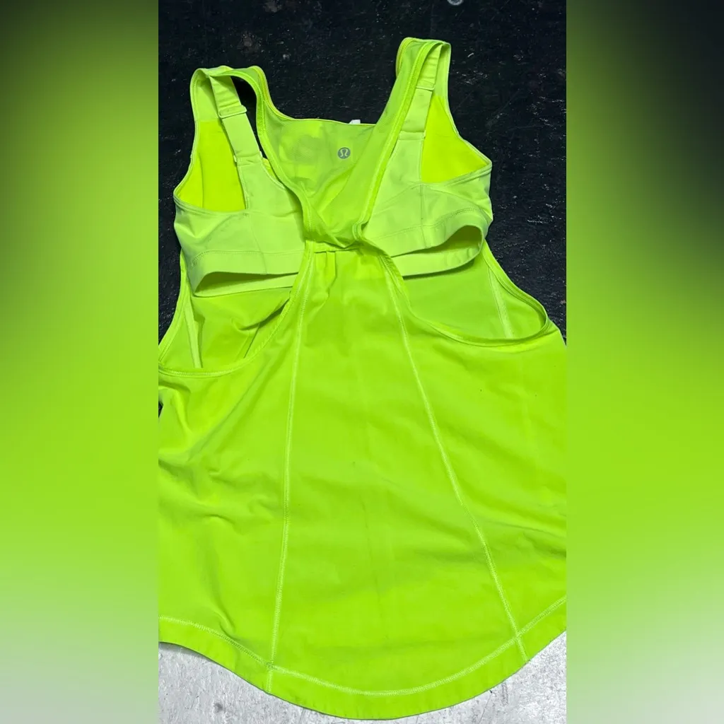 Lululemon Athletica Green Fitted Sleeveless Tank Top - Image 5