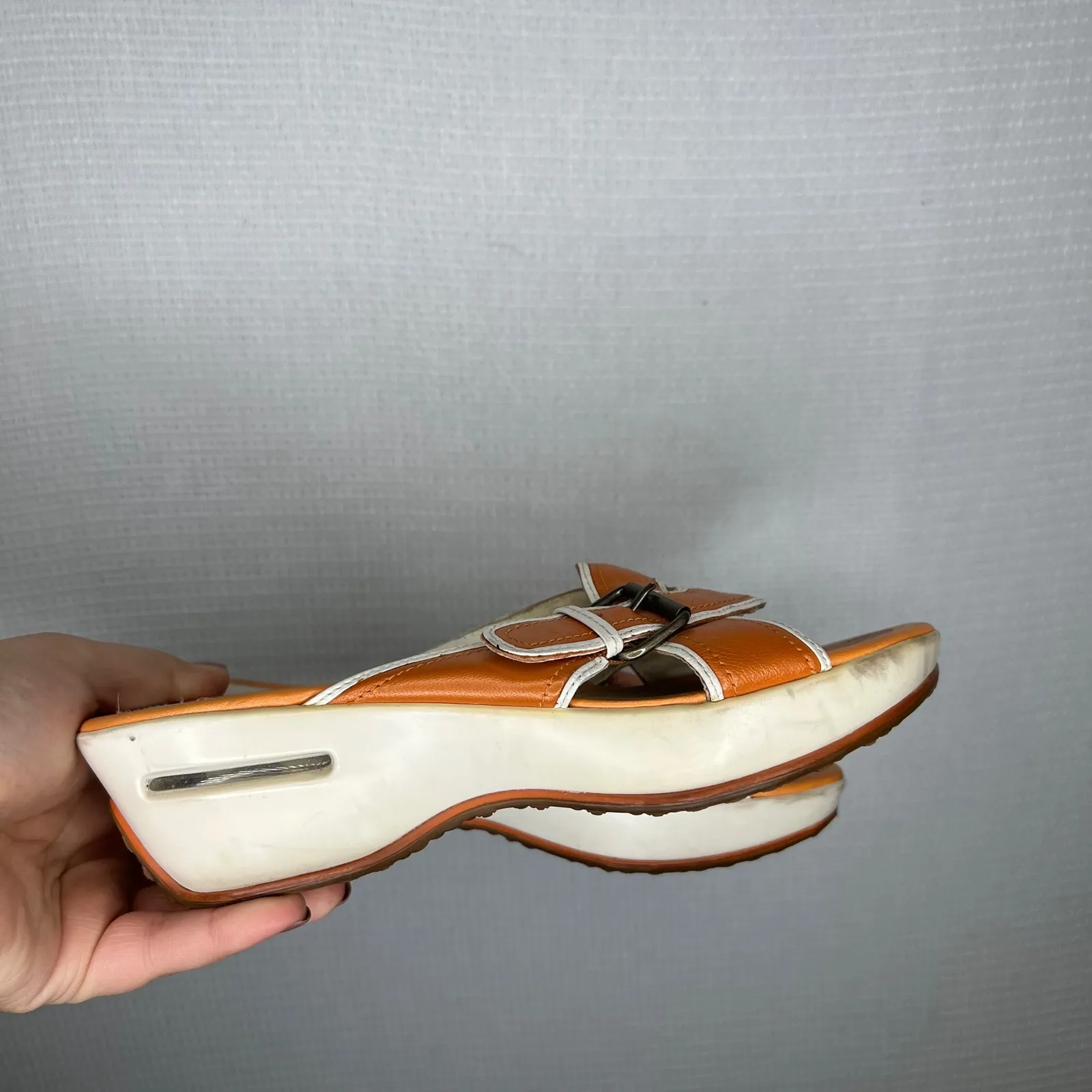Cole Haan Vintage Series Orange Leather Buckle Slide Sandals‎ Women's Size 8 Y2K - Image 4