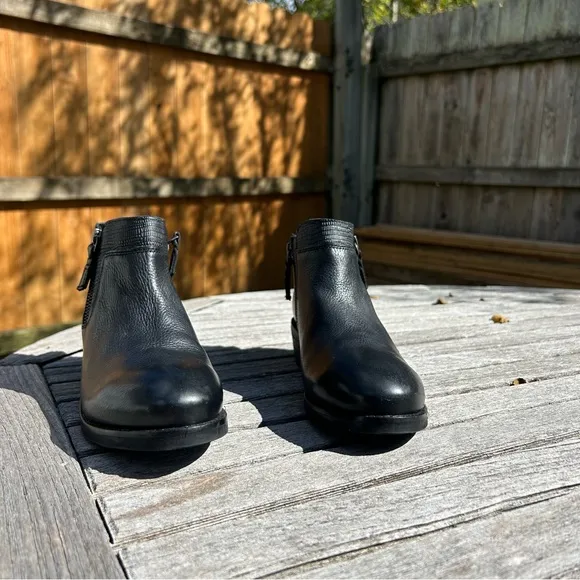 WOMEN'S SOFTWALK‎ RUBI BOOTIES black size 7.5 N - Image 9