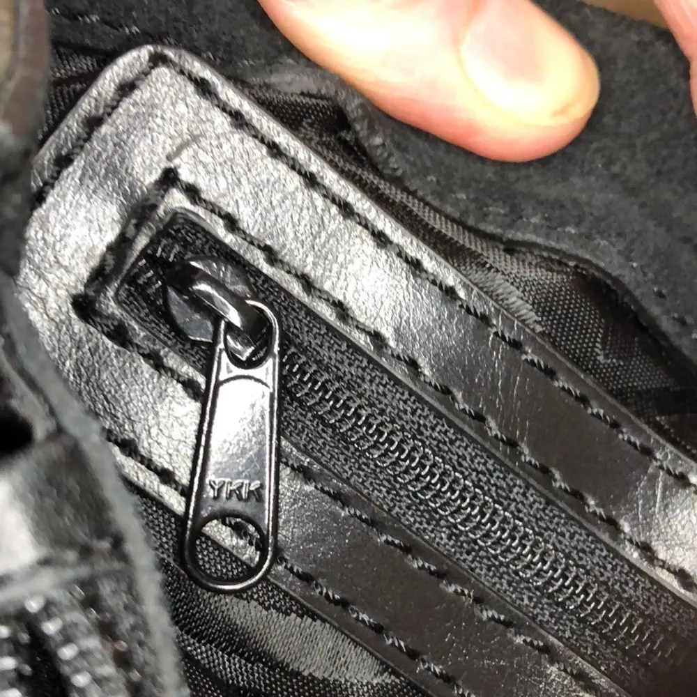 Francesco Baisia Leather Shoulder Bag. Like new. - Image 11