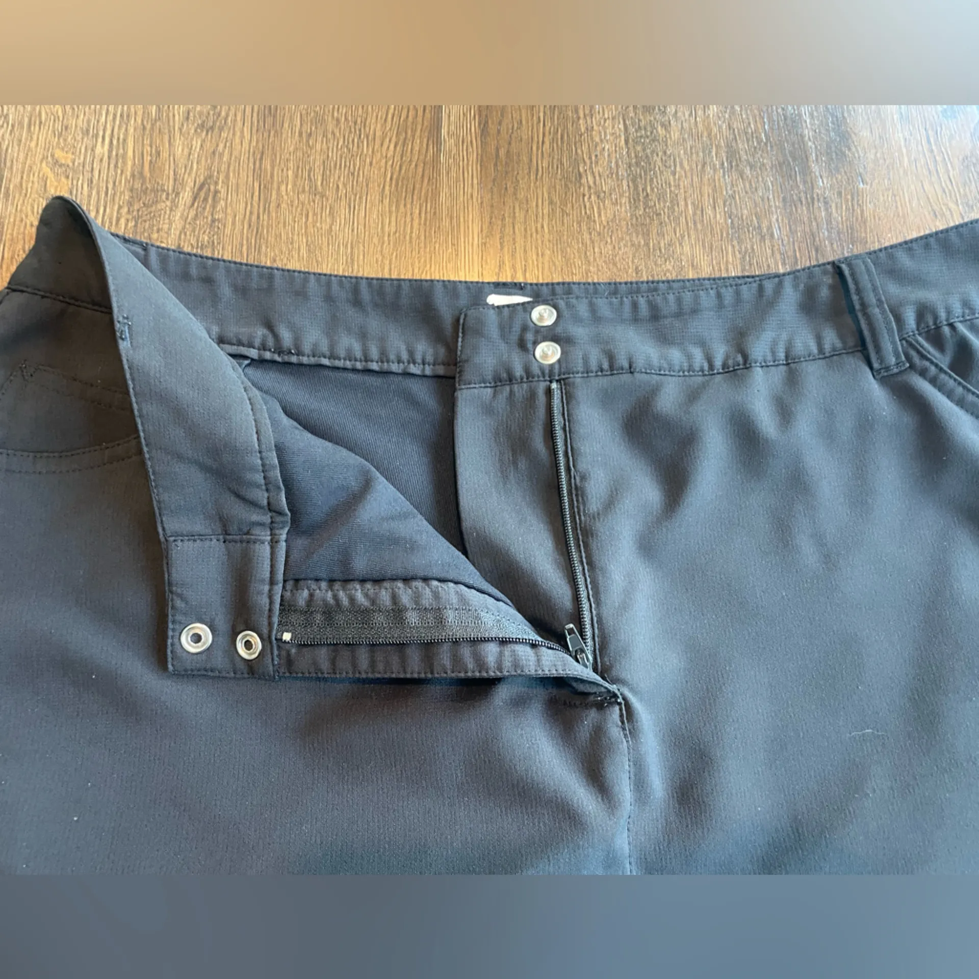 Slazenger Black Skort - Size 10 - Image 6