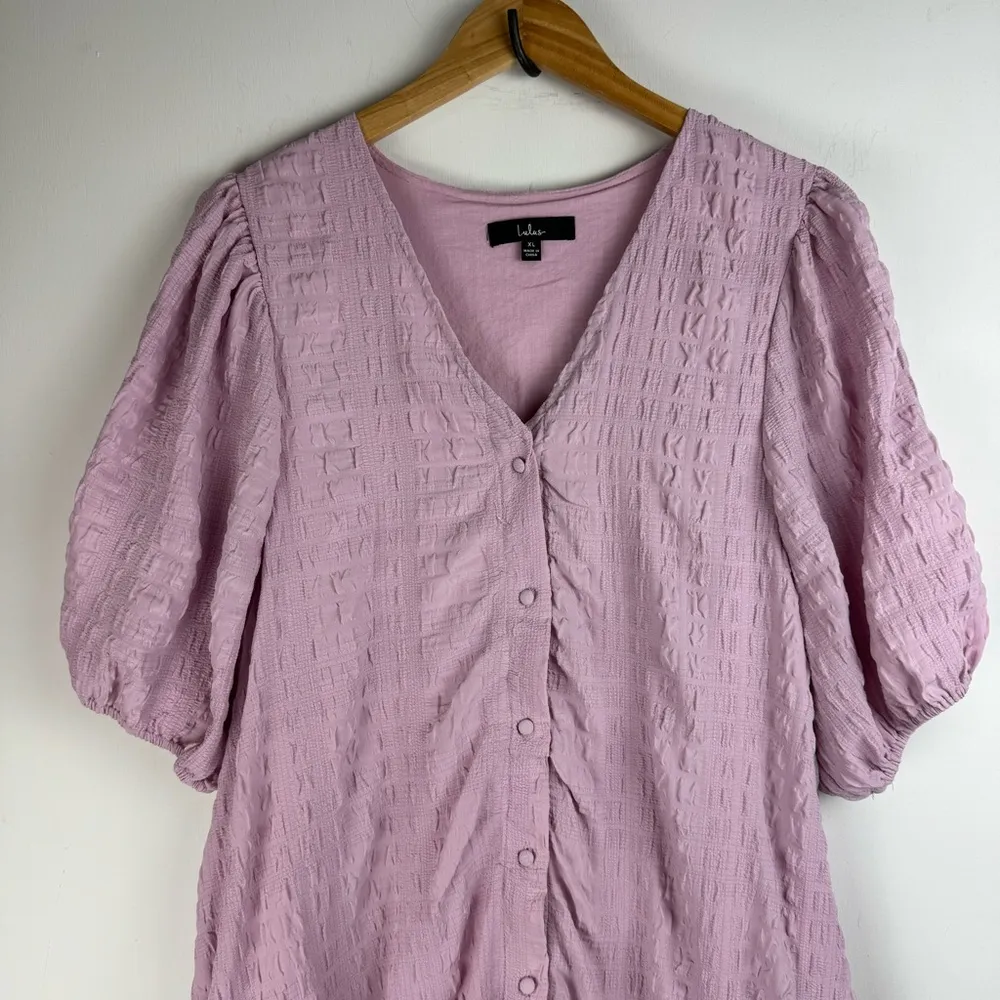 Lulu’s Sunny Love Seersucker Puff Sleeve Button Front Midi Dress Sz XL Lilac - Image 6