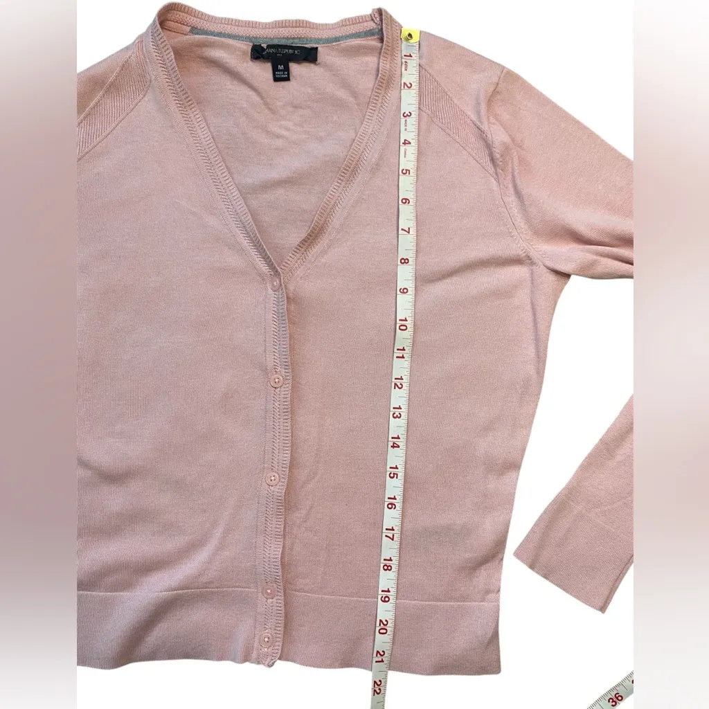 Banana Republic Light Pink Cotton V-Neck Long Sleeve Button-Up Cardigan - Image 4