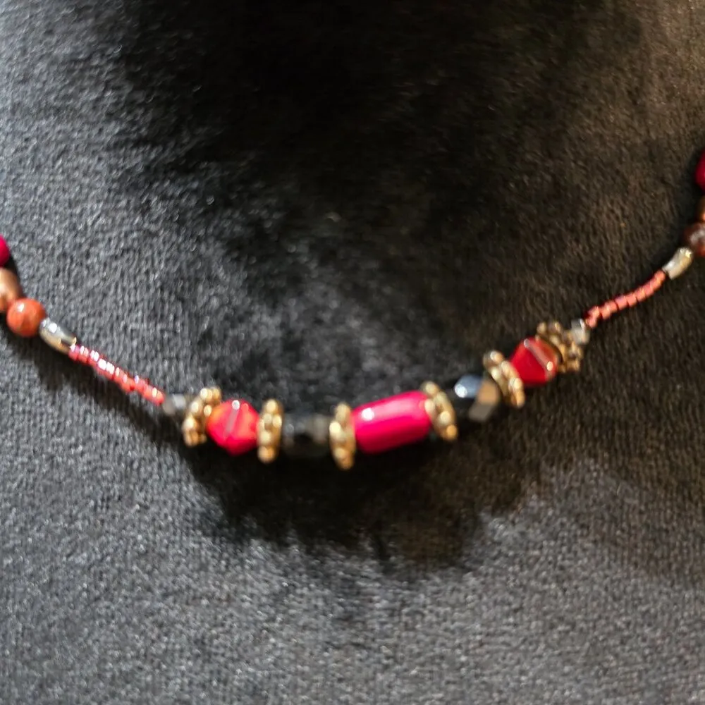 Women's Fashion Crystal Pearl & Gold Tone Beaded Choker Necklace Jewelery Red - Image 3