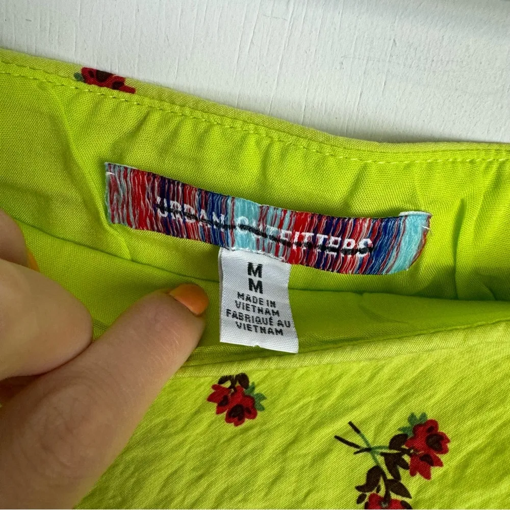 Urban Outfitters Mini Skirt Sz Medium Bright Abstract Floral Print - Image 9