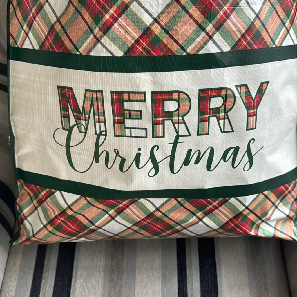 Vibrant Pink Swim Coverup with Cozy Knit Texture Size L - Image 14