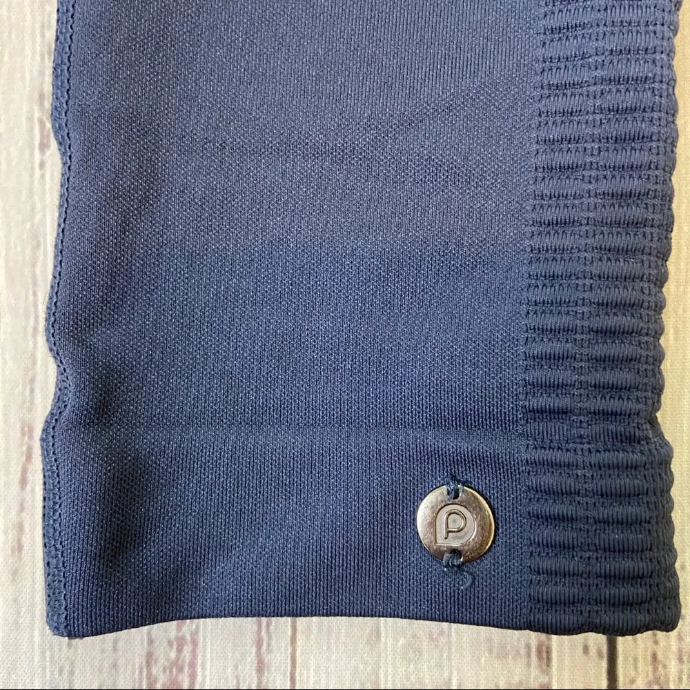 Brooks  Pure Project Navy Seamless Leggings.  Size Medium. EUC - Image 3