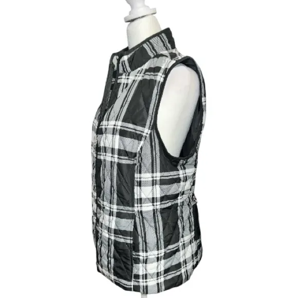 Croft & Barrow Monochrome Striped Vest - Image 3