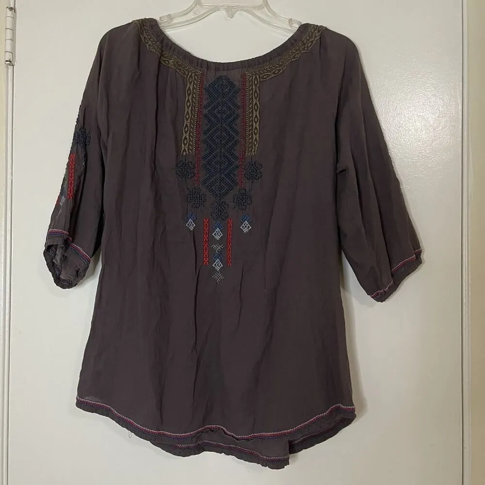BIYA Johnny Was Mauve gray aztec embroidered knit blouse top size Small - Image 5